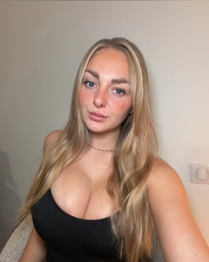 Anna ‎